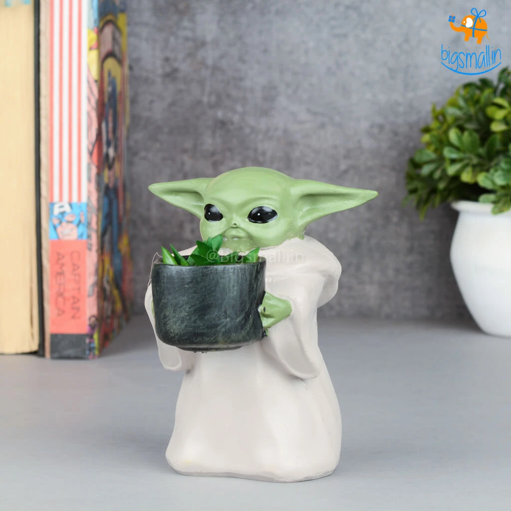 Big Daddy Baby Yoda Decorative Planter