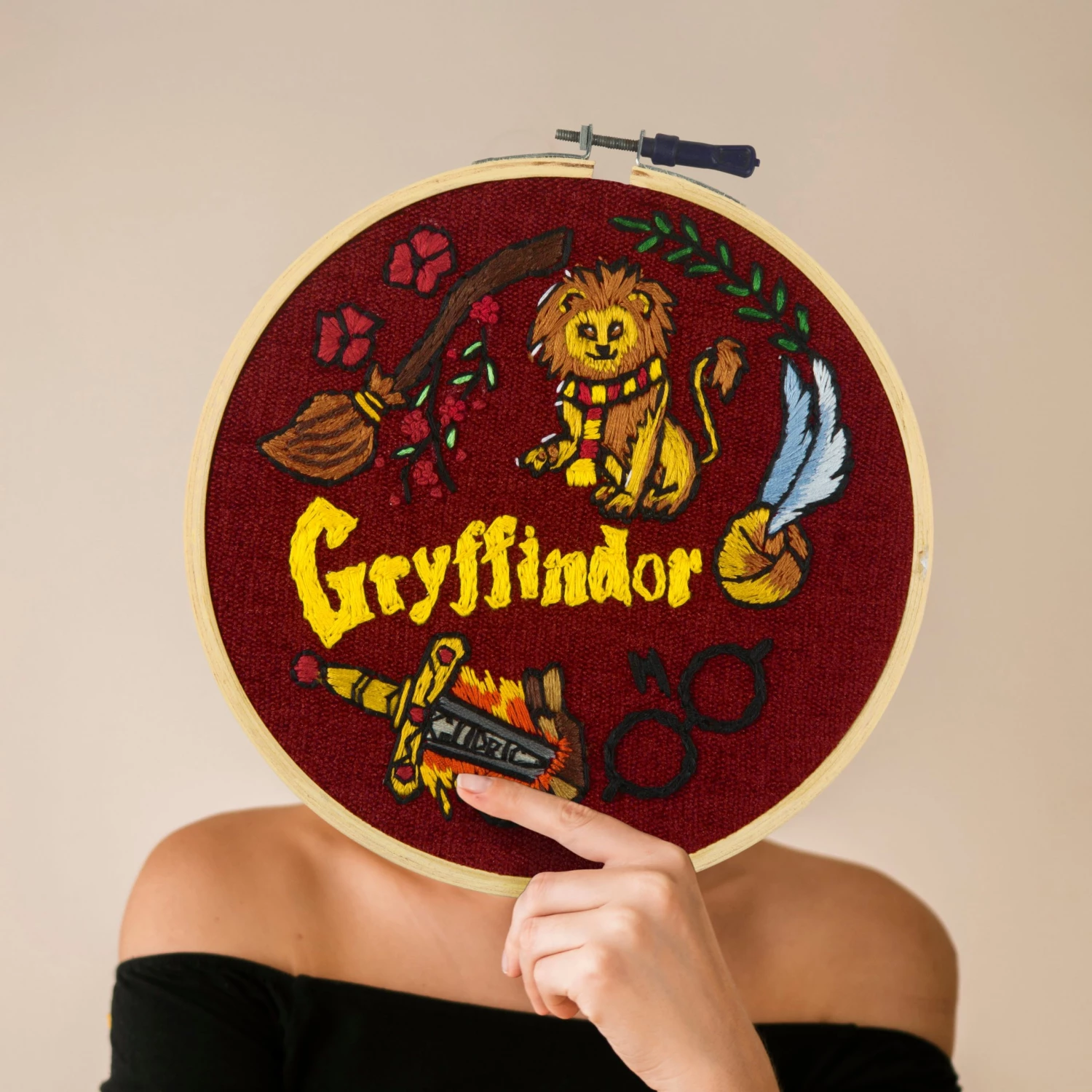 Hoop-Broideries Gryffindor Embroidery Hoop Art - Harry Potter All Of It