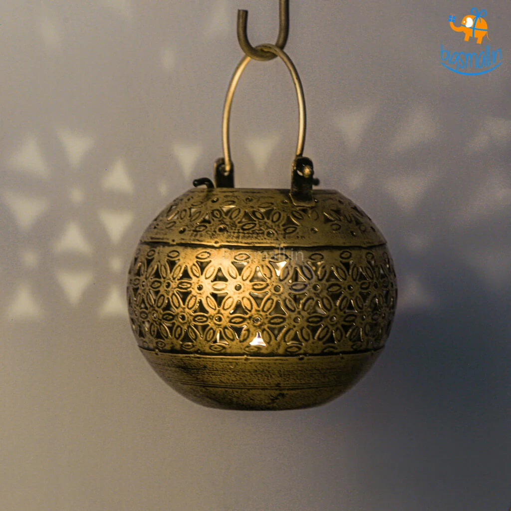 Indian Craft Vintage Gold Candle Holder