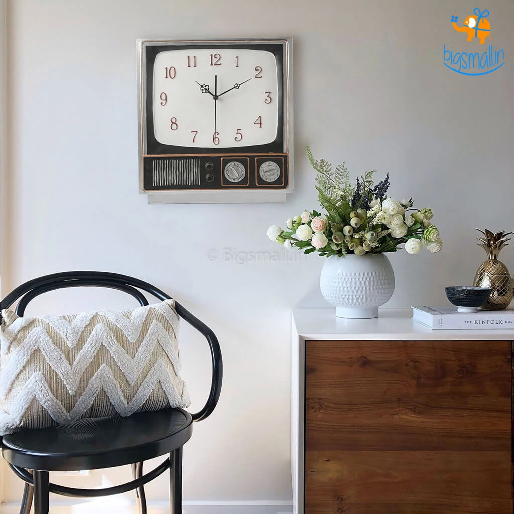 Vinny Y All Of It Retro TV Shaped Wall Clock