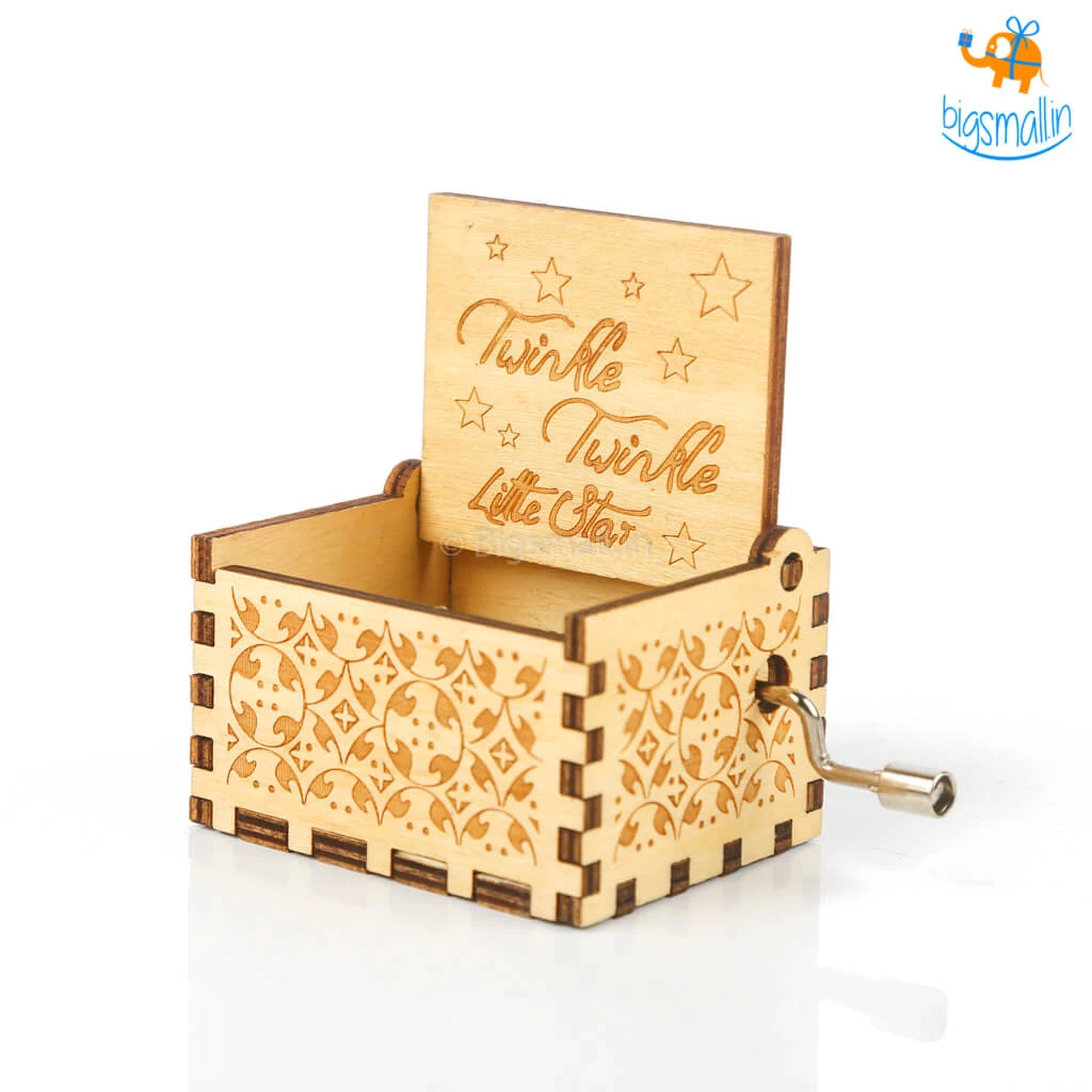 AmyLi Twinkle Twinkle Wooden Music Box All Of It