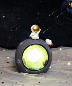 Bigsmall_hmk Astronaut Night Lamp Corporate