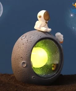 Bigsmall_hmk Astronaut Night Lamp Corporate