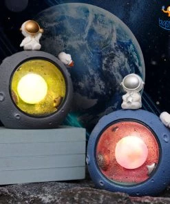 Bigsmall_hmk Astronaut Night Lamp Corporate