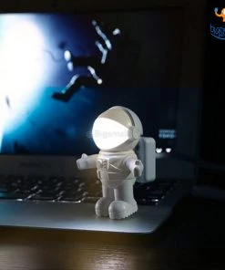 AmyLi Astronaut USB Night Light Father's Day
