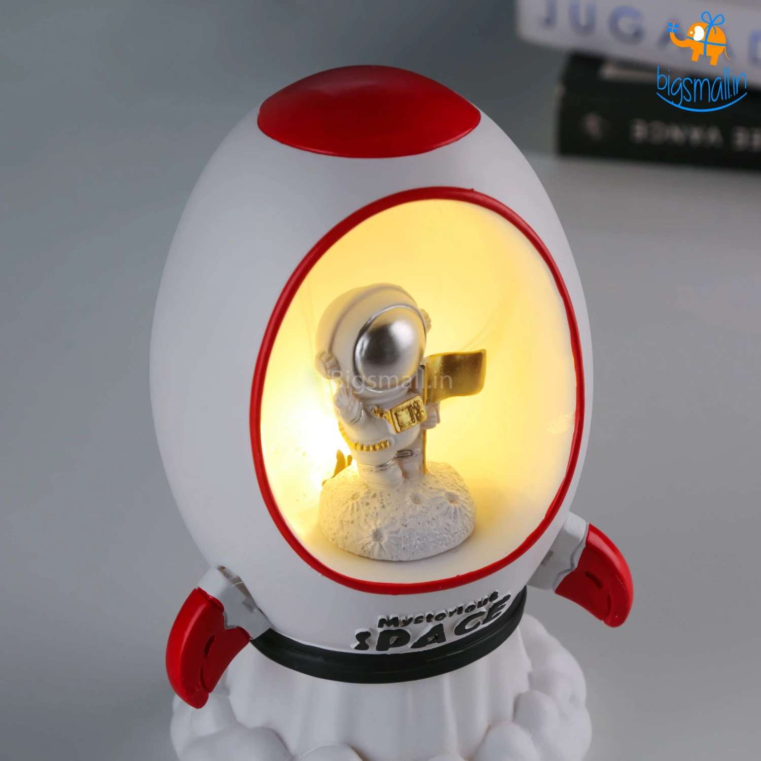 Bigsmall Astro Rocket Lamp