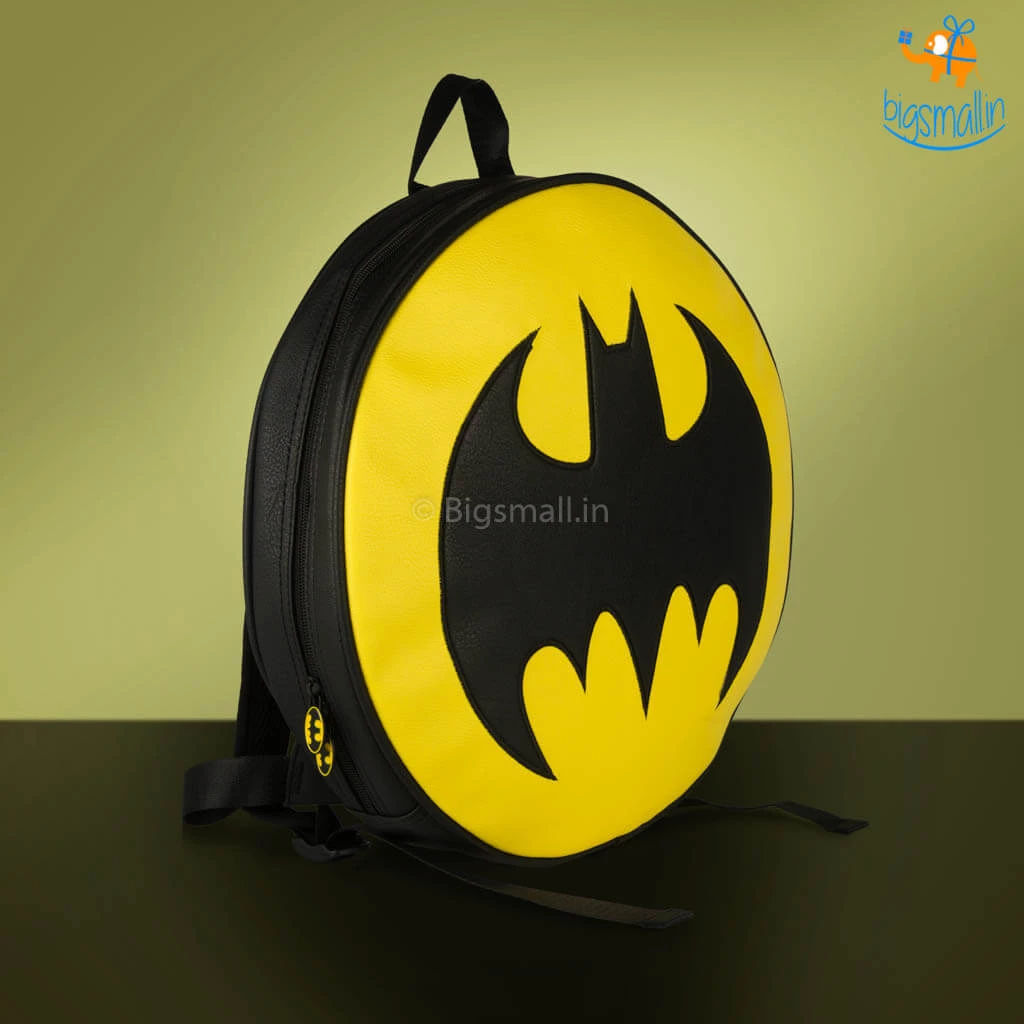 Bigsmall_hmk Batman Logo Round Backpack All Of It