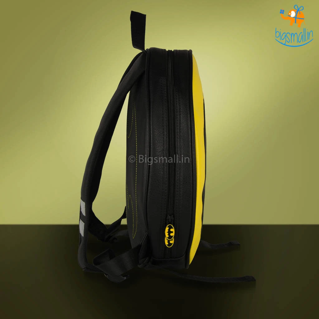 Bigsmall_hmk Batman Logo Round Backpack All Of It