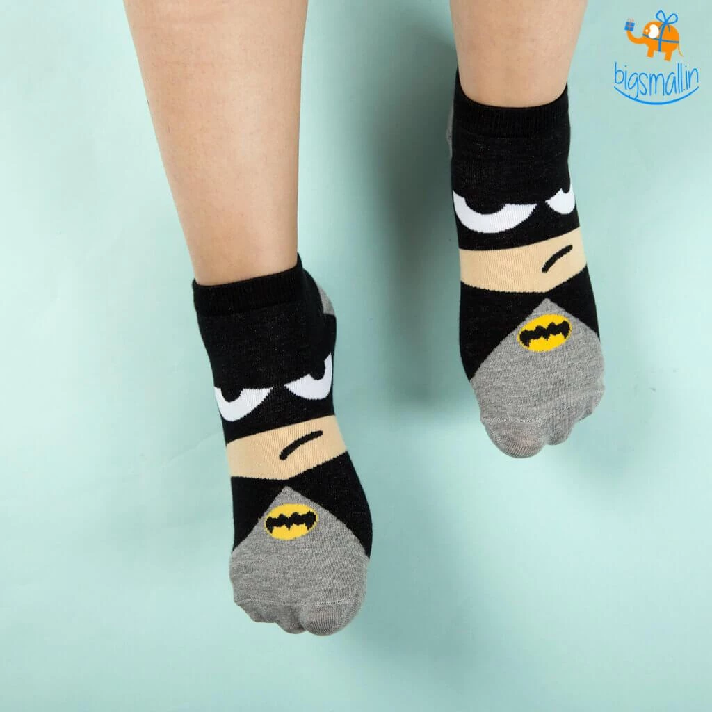 VinnyC Batman Cartoon Socks