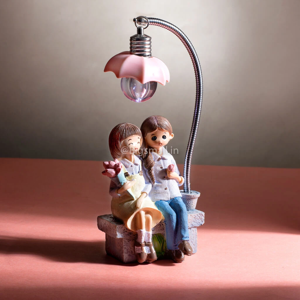 Big Daddy Couple On A Bench Table Lamp New
