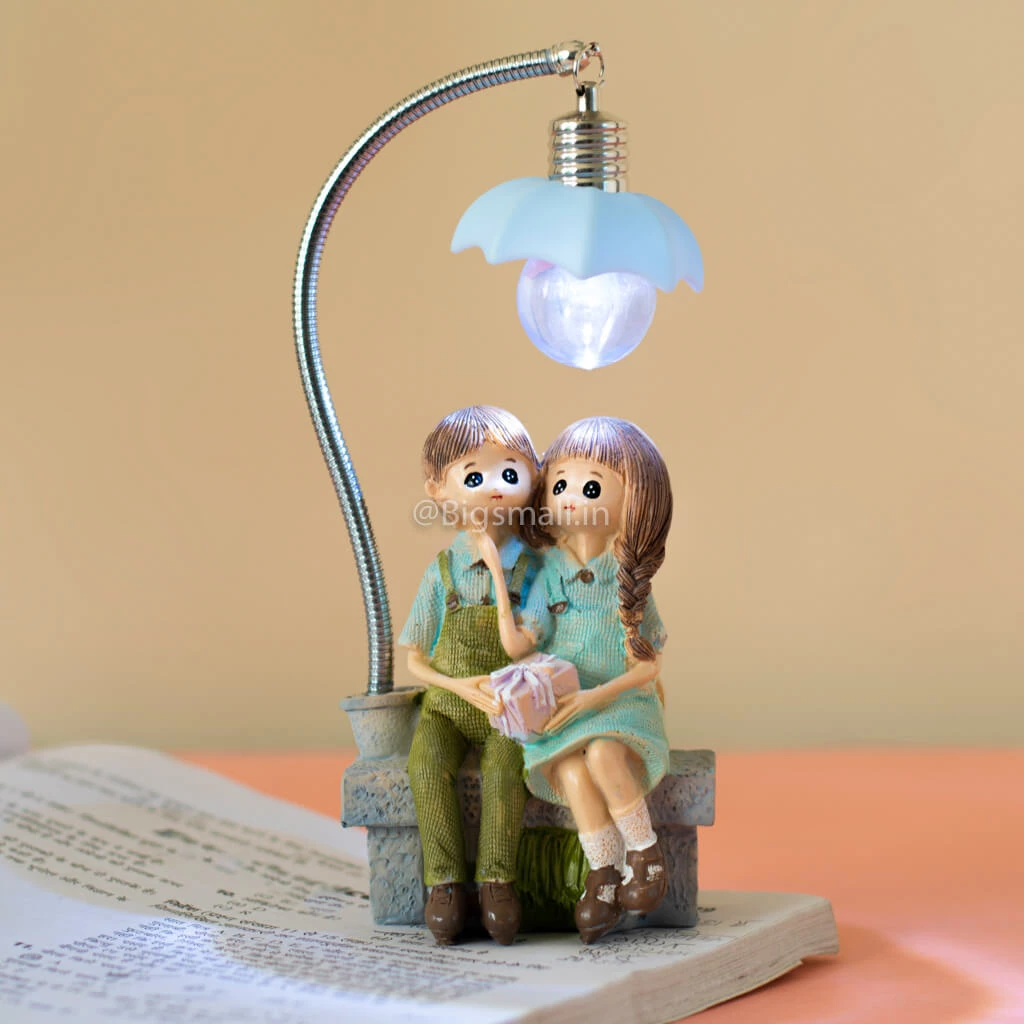 Big Daddy Couple On A Bench Table Lamp New