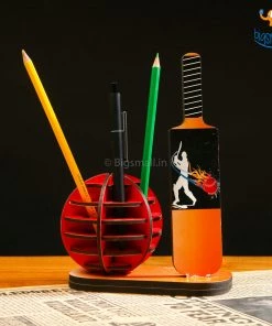 Ascetic Cricket Pen Stand Father's Day