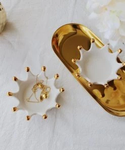 Mugga Corporate Queen Jewellery Holder