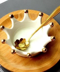 Mugga Corporate Queen Jewellery Holder