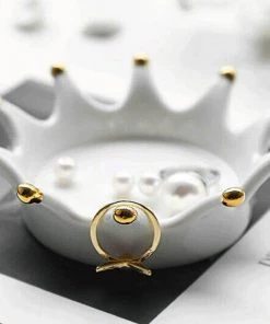 Mugga Corporate Queen Jewellery Holder