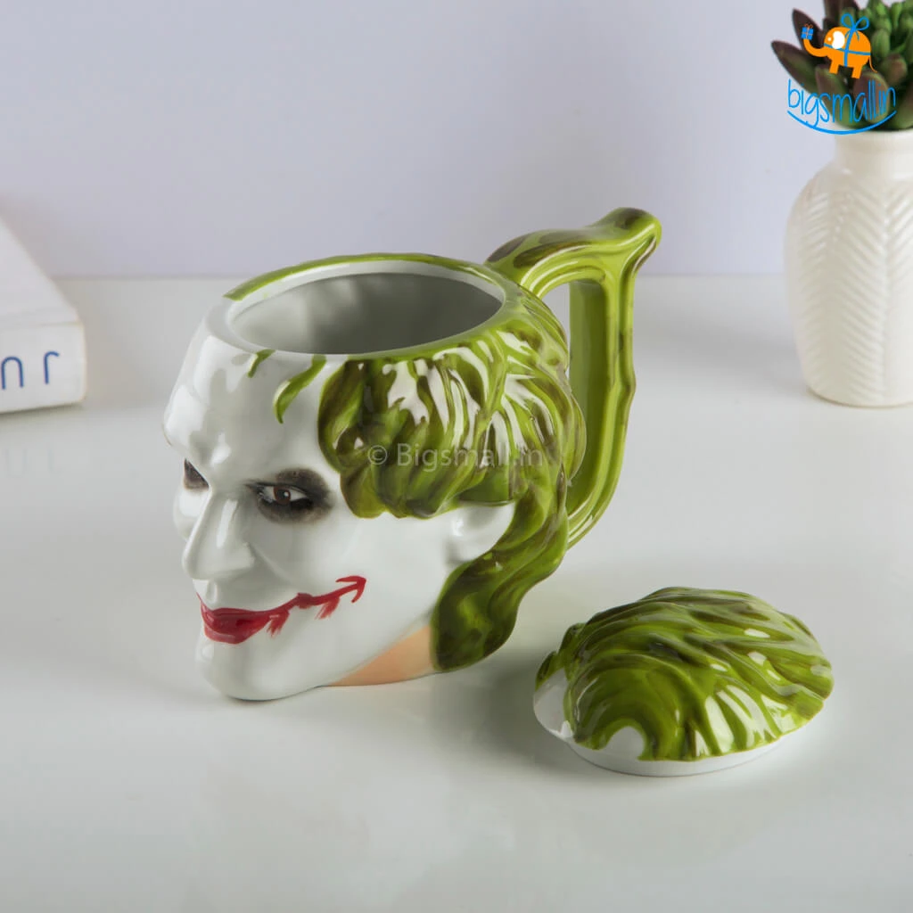 Bigsmall_hmk Official DC Dark Knight Mugs With Lid