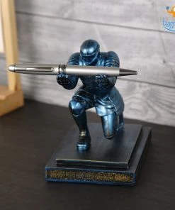 Mugga Executive Knight Pen Holder