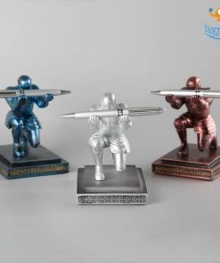 Mugga Executive Knight Pen Holder