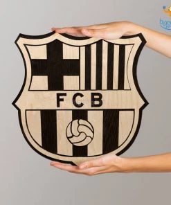 Bigsmall_cc Barcelona Engraved Wooden Crest