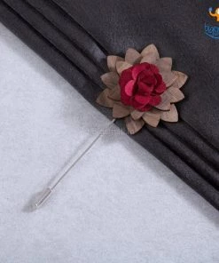 VinnyC Flower Wooden Brooch