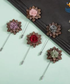 VinnyC Flower Wooden Brooch