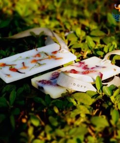 Doft Candles All Of It Flowery Fragrant Wax Tablets (Set Of 2)