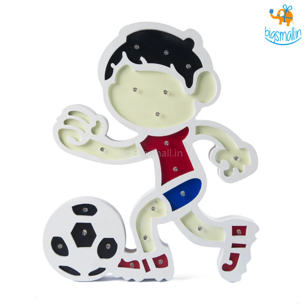 Bigsmall All Of It Footballer Wooden LED Lamp