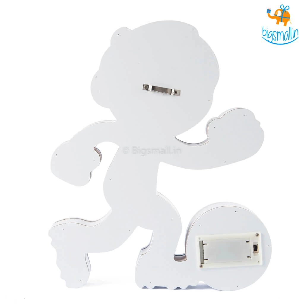 Bigsmall All Of It Footballer Wooden LED Lamp