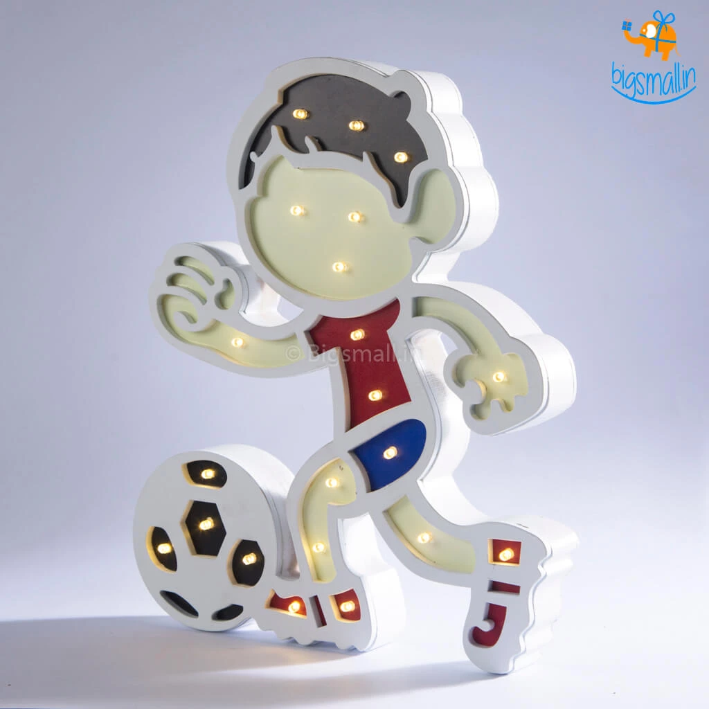 Bigsmall All Of It Footballer Wooden LED Lamp