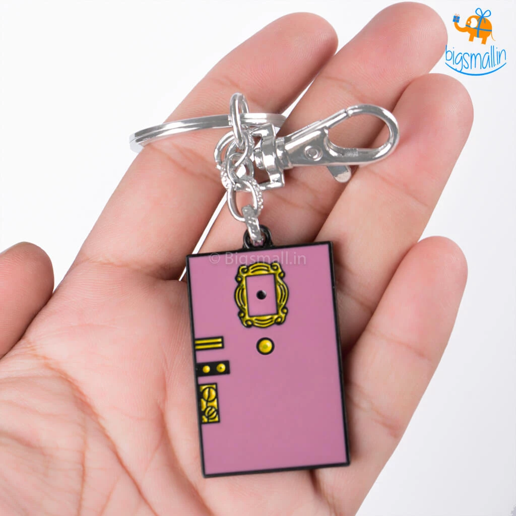 Bigsmall_hmk Purple Door Friends Keychain