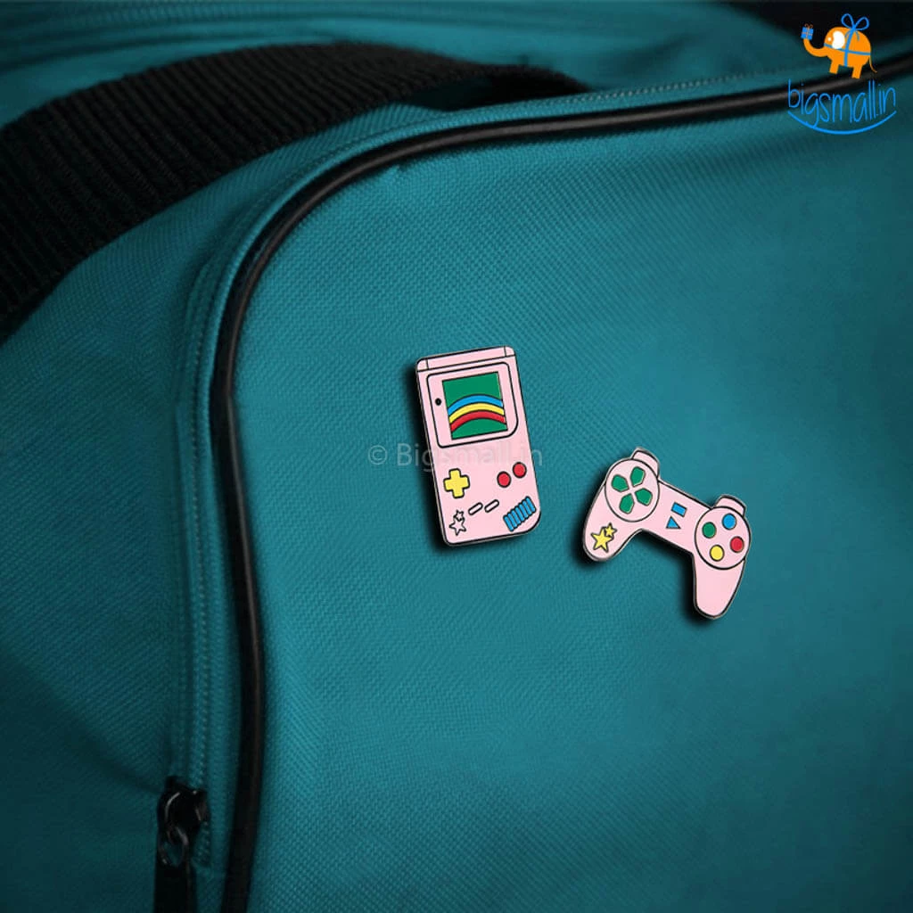Bigsmall_piu Gamer Metallic Lapel Pins - Set Of 2
