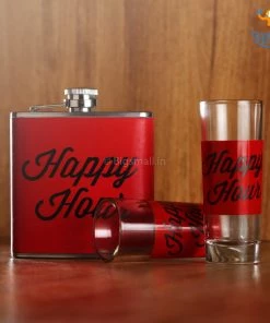 Vinny Y Happy Hour Flask And Shot Glasses Set