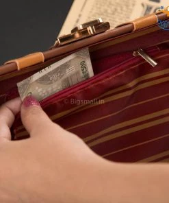 AmyLi All Of It Harry Potter Trunk Hand Bag