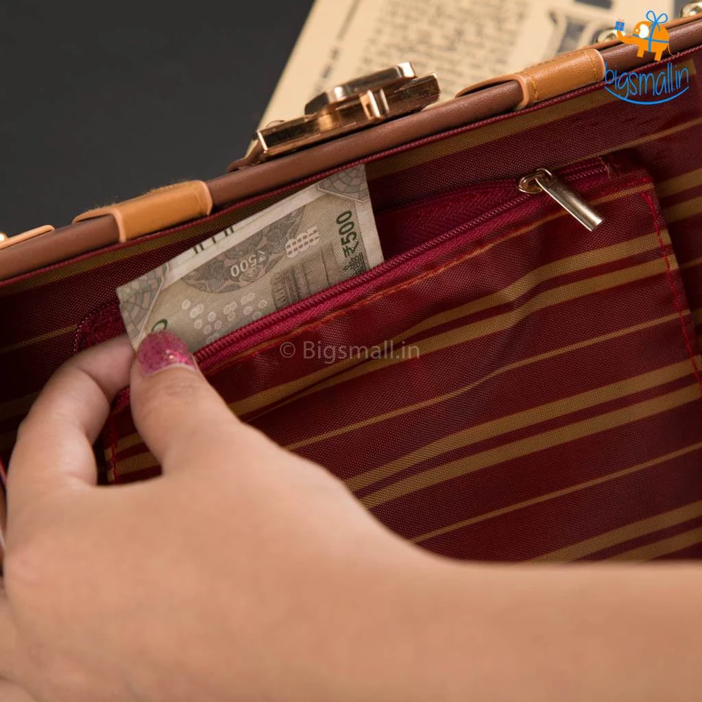 AmyLi All Of It Harry Potter Trunk Hand Bag