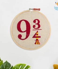 Hoop-Broideries All Of It Harry Potter 9 3/4 Embroidery Hoop Art