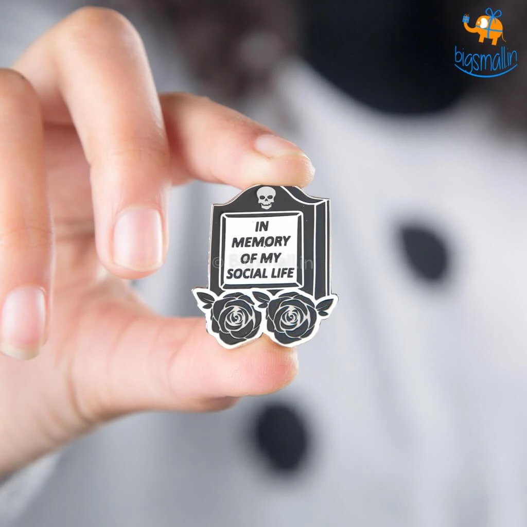 Bigsmall_piu In Memory Of My Social Life Lapel Pin All Of It