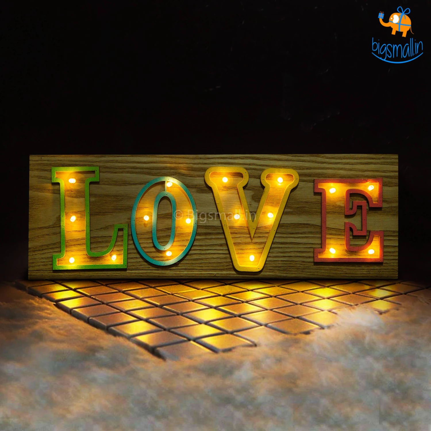 VinnyC Wooden LED Love Lamp