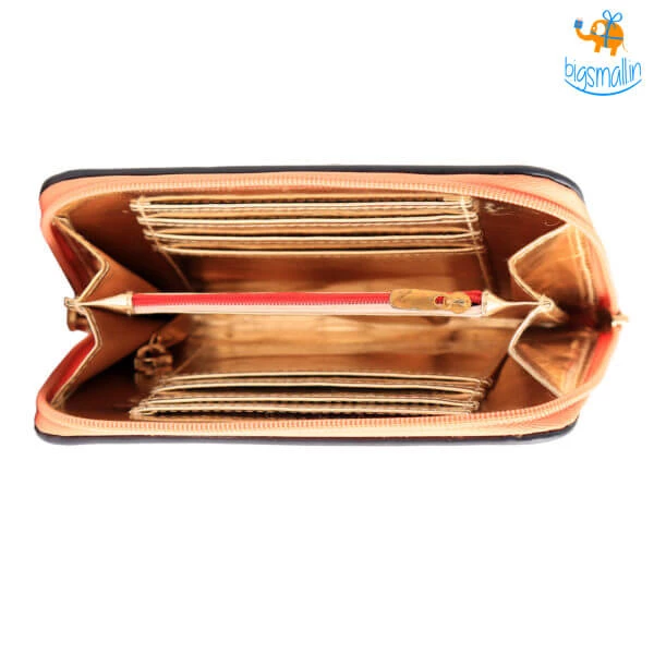 Bigsmall_piu All Of It Lips & Tongue Wallet