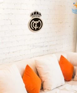 Bigsmall.in Real Madrid Engraved Wooden Crest