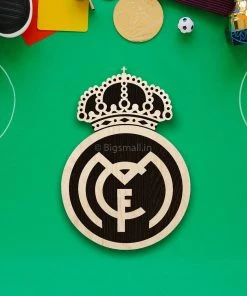 Bigsmall.in Real Madrid Engraved Wooden Crest
