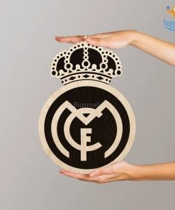 Bigsmall.in Real Madrid Engraved Wooden Crest