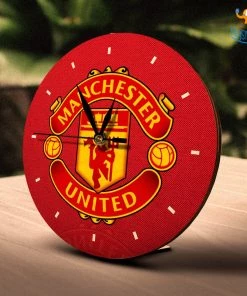 Bigsmall_cc All Of It Manchester United Wooden Table Clock