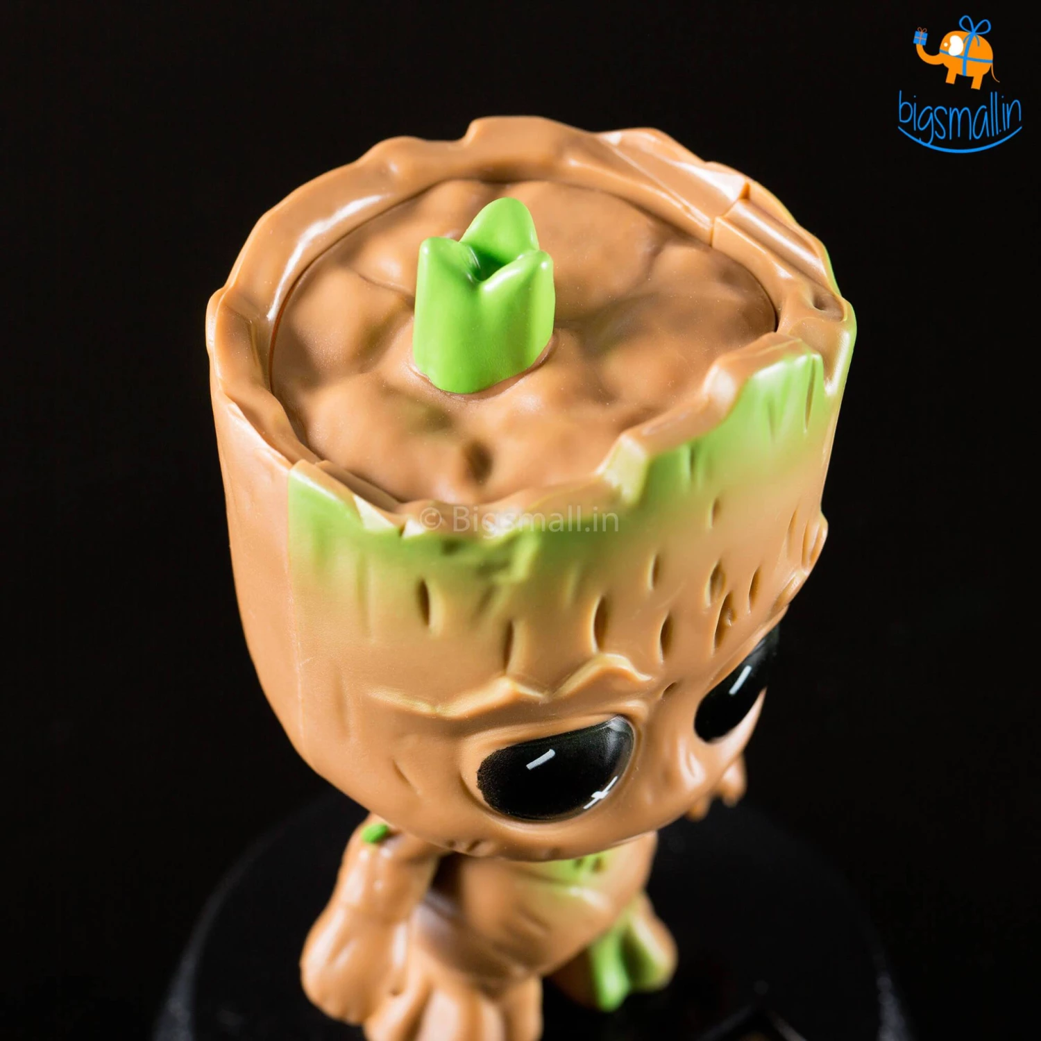 Bigsmall_hmk Groot Solar Powered Bobblehead