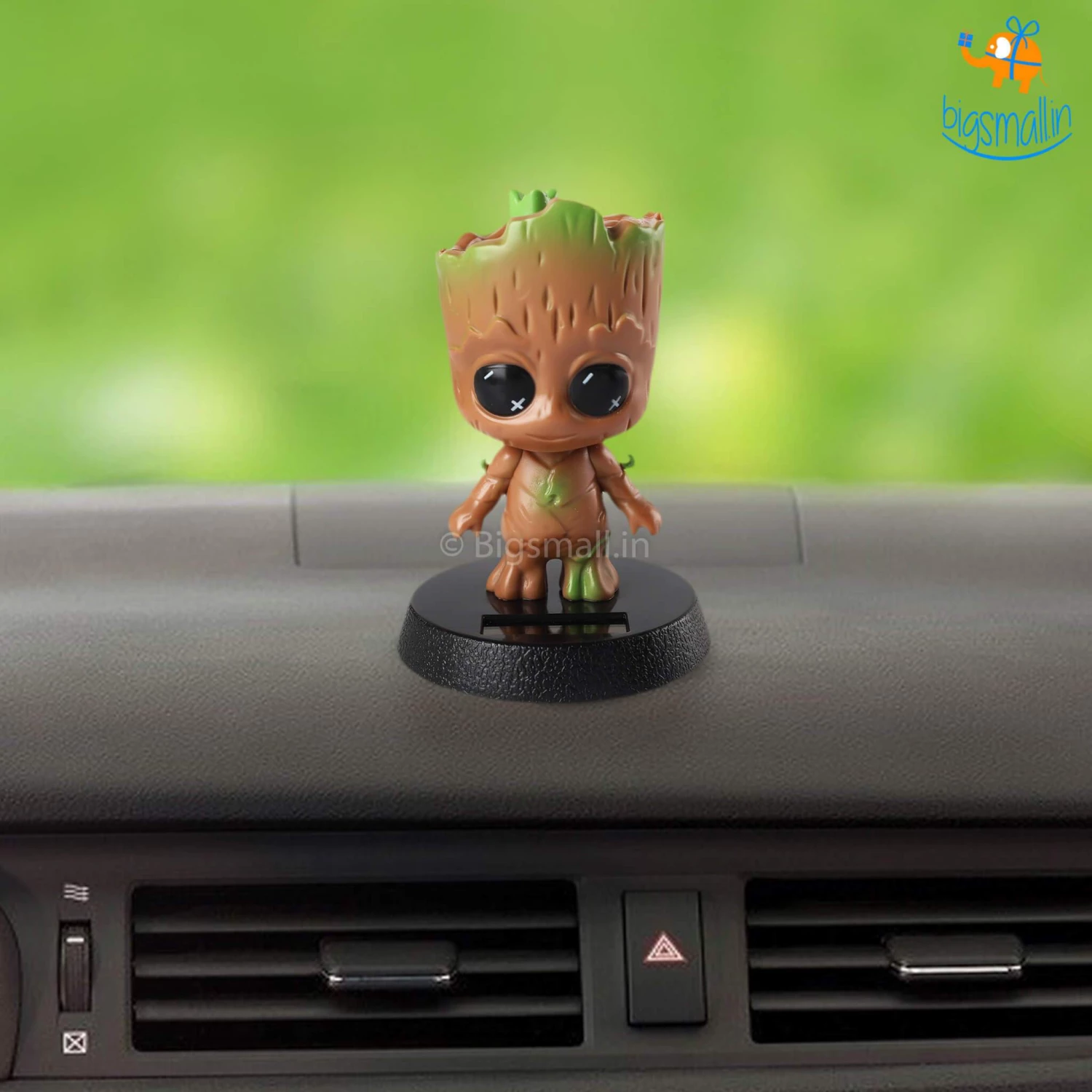 Bigsmall_hmk Groot Solar Powered Bobblehead