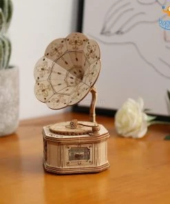 Dream Beans All Of It 3D Wooden Puzzle - Gramophone