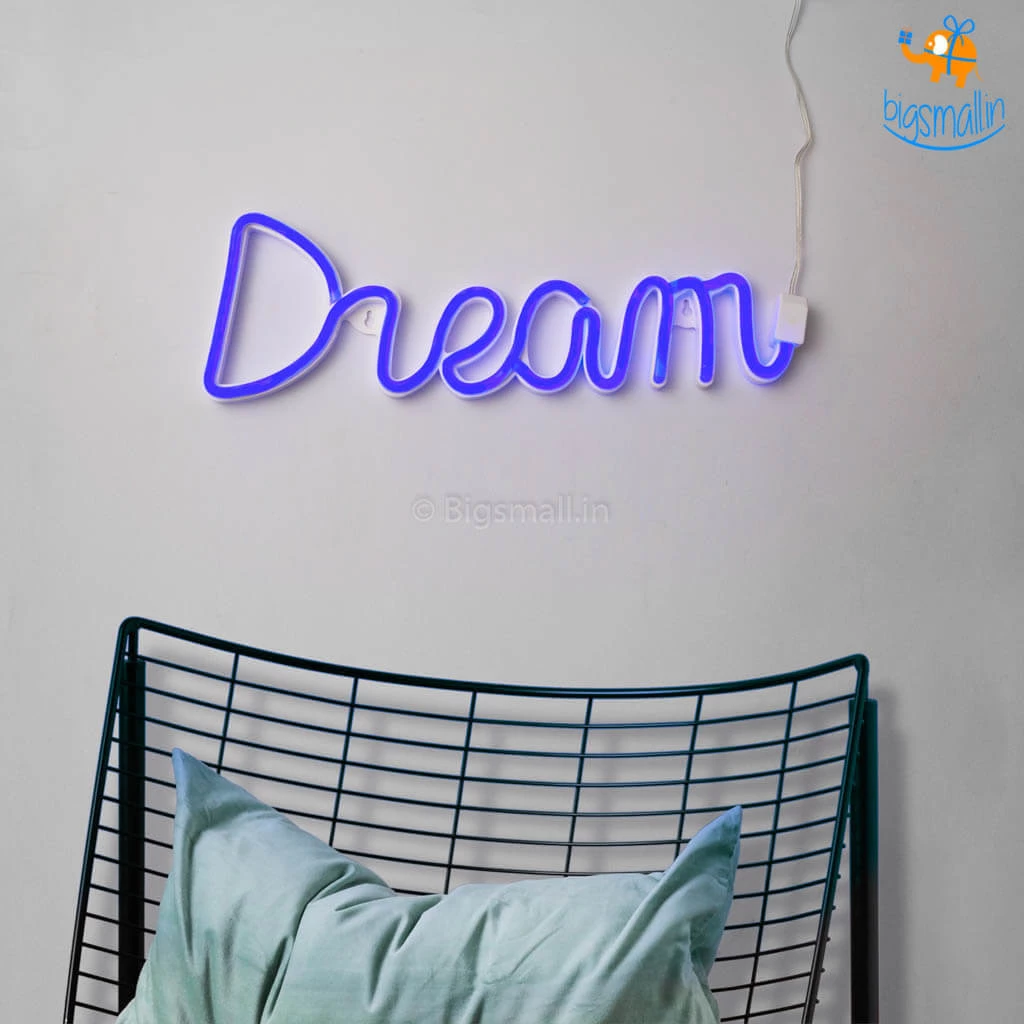 Bigsmall_hmk All Of It Neon Dream Light