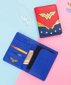 Bigsmall_hmk Official Wonder Woman Passport Holder
