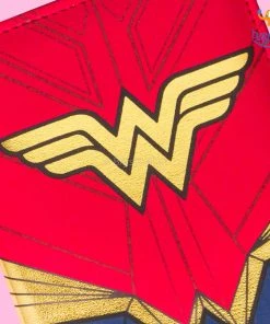 Bigsmall_hmk Official Wonder Woman Passport Holder