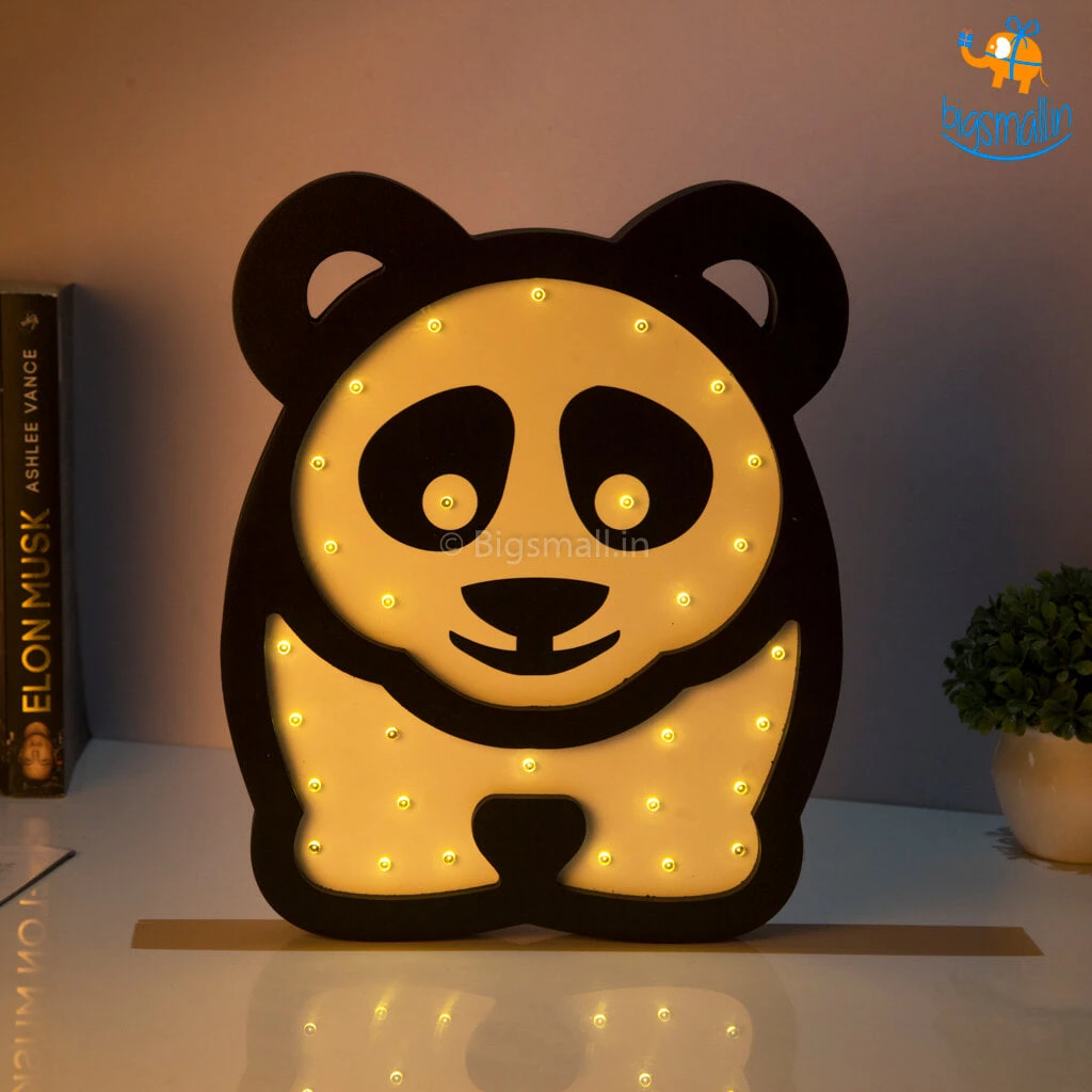 Bigsmall Panda Wooden LED Lamp