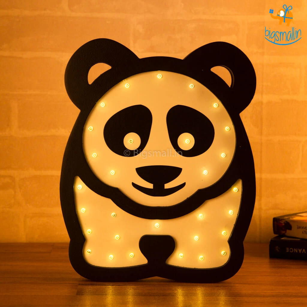 Bigsmall Panda Wooden LED Lamp